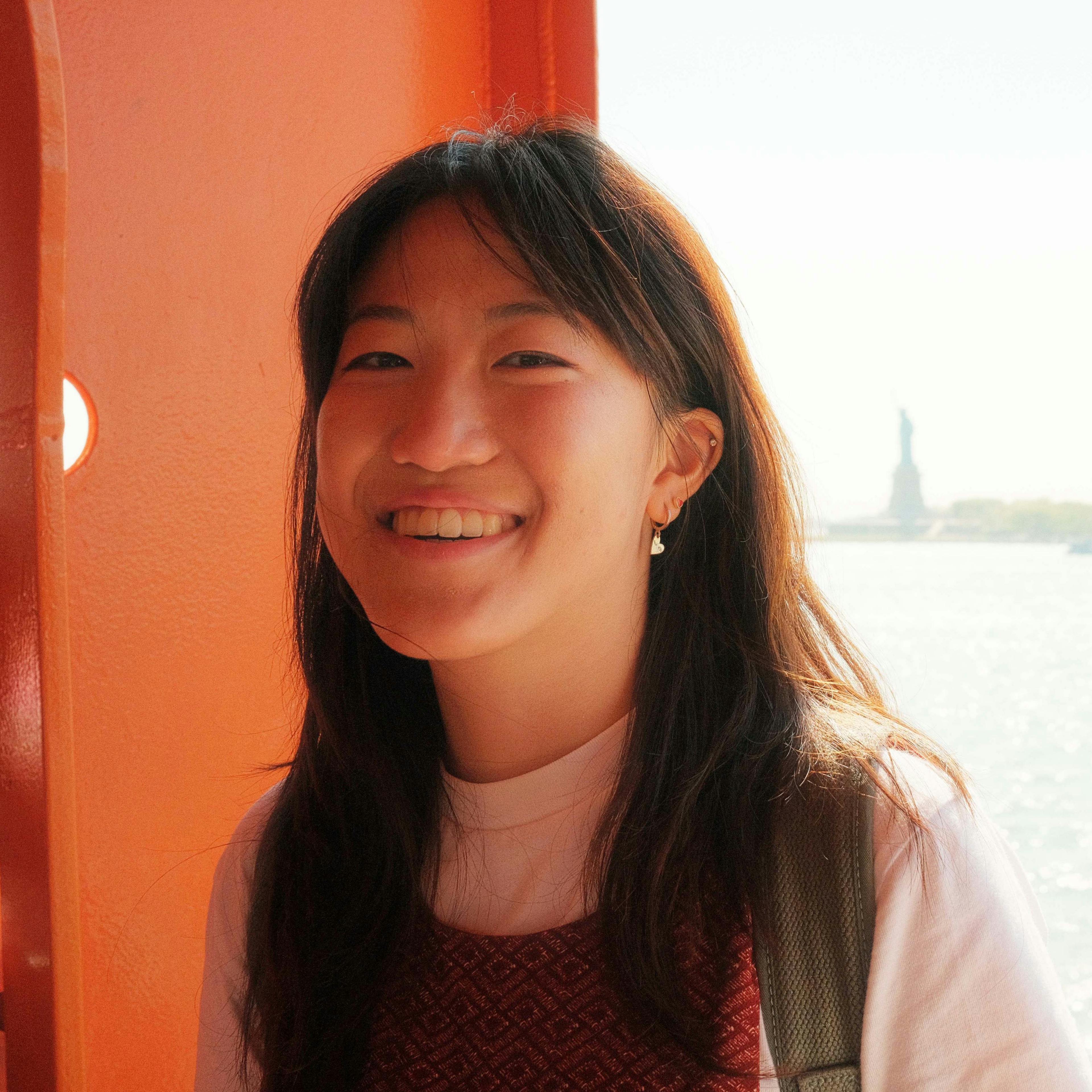 Headshot of Lisa Yu Li